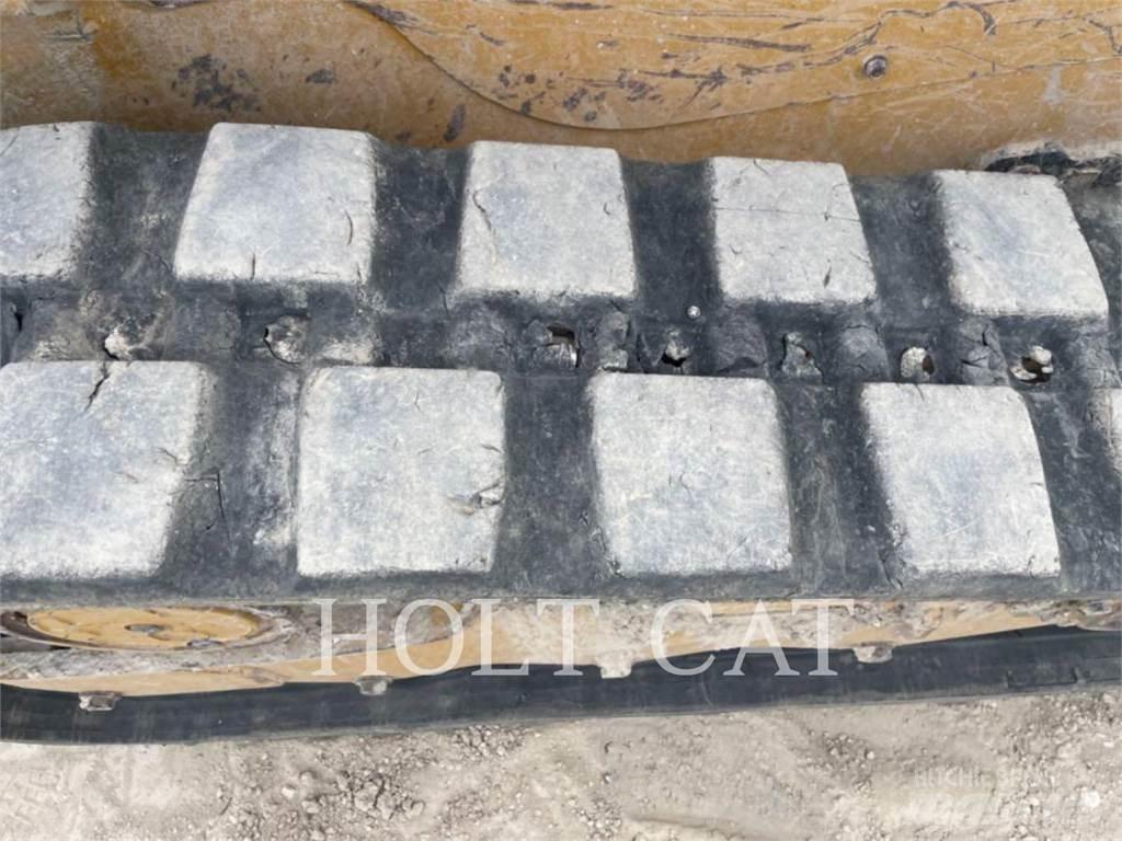 CAT 259D CAB 滑移装载机