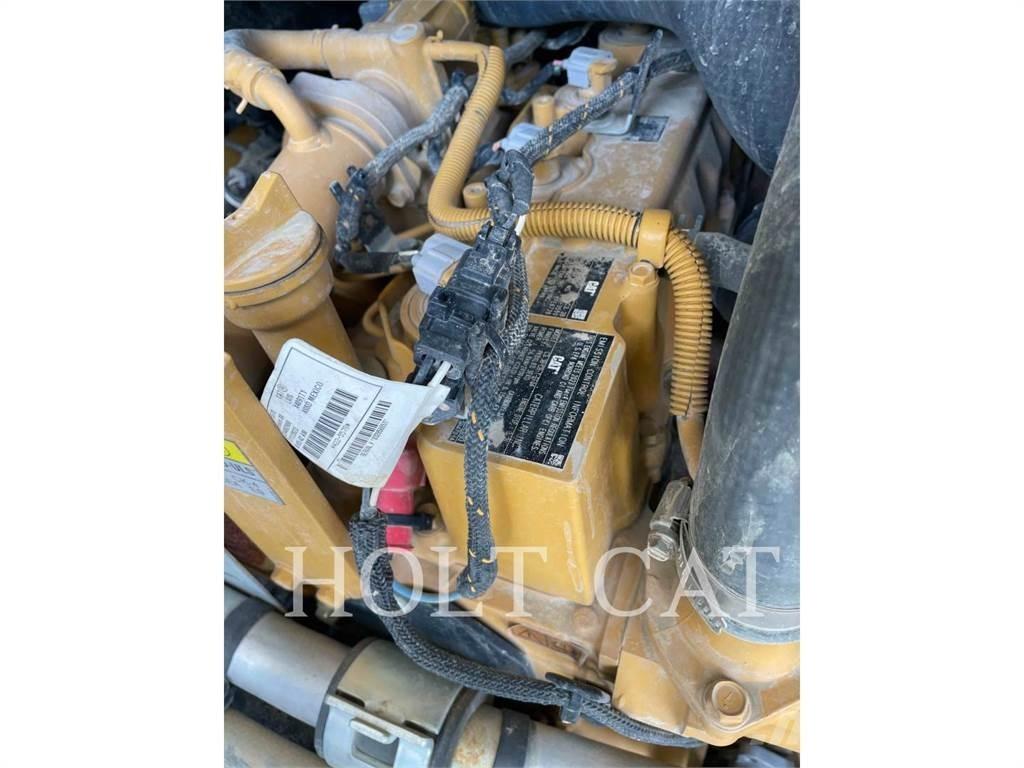 CAT 259D CAB 滑移装载机