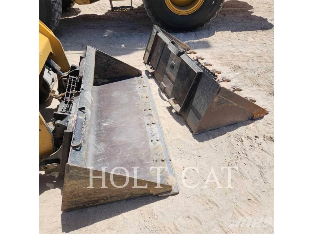 CAT 259D CAB 滑移装载机