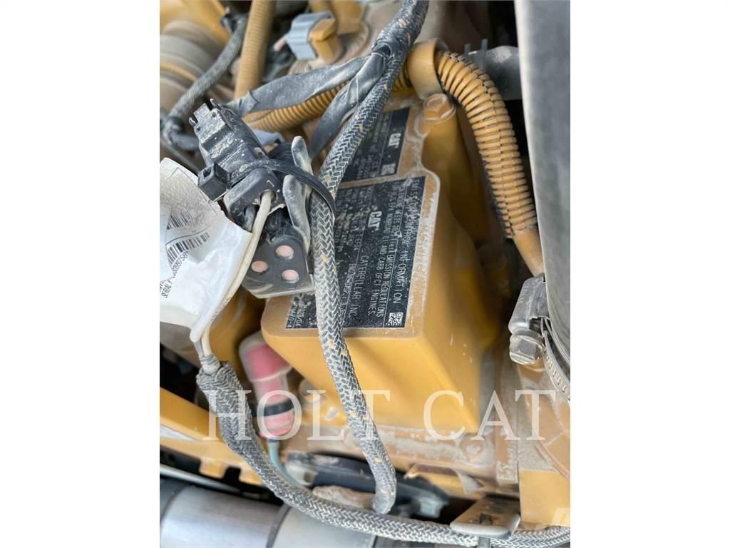 CAT 259D CAB 滑移装载机