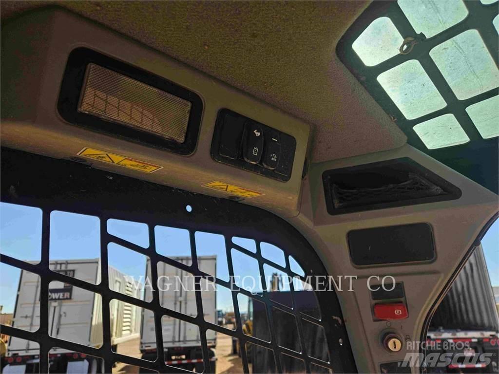 CAT 259D3 滑移装载机