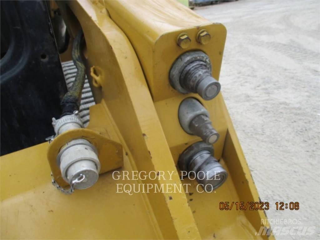 CAT 259D3 履带式装载机