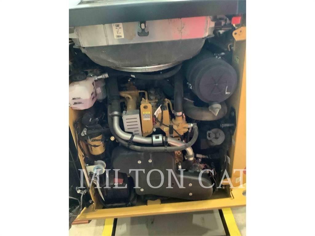 CAT 259D3 履带式装载机