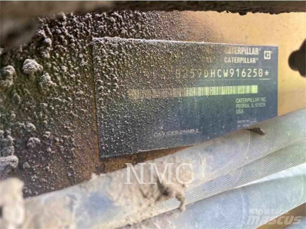 CAT 259D3 履带式装载机