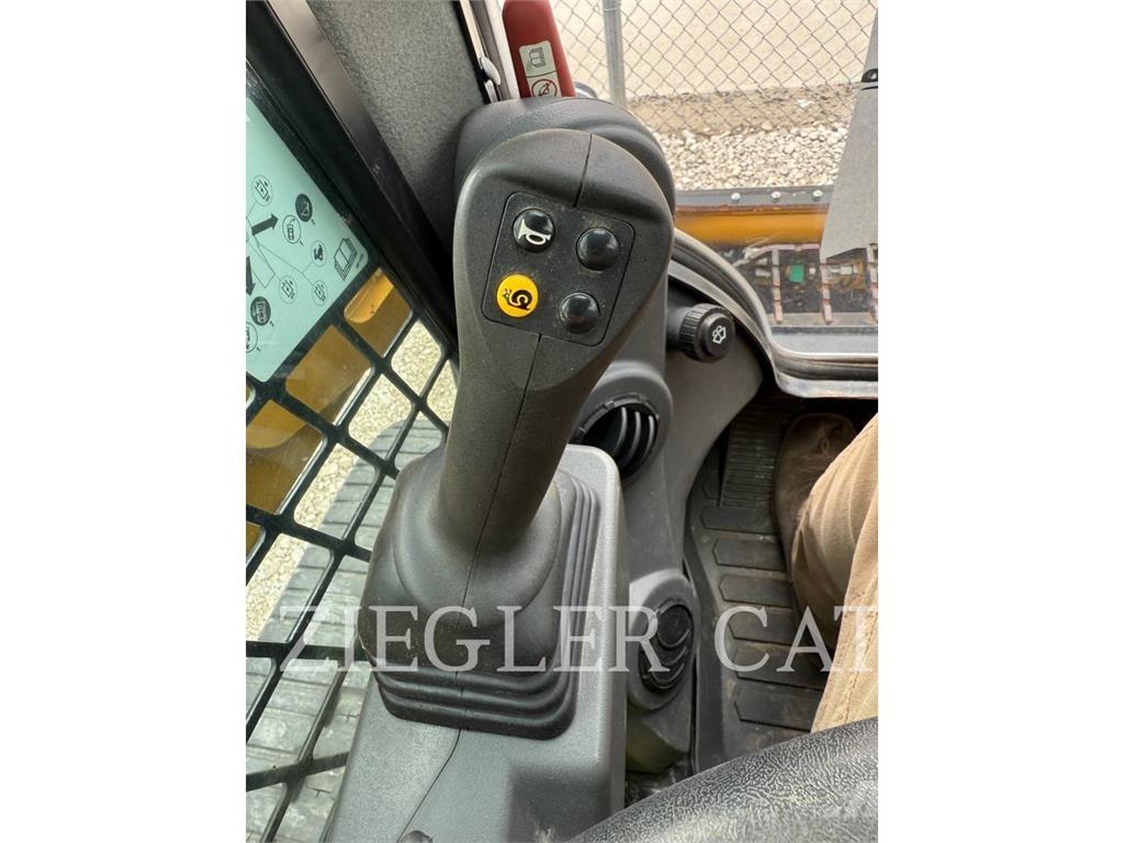 CAT 259D3 履带式装载机