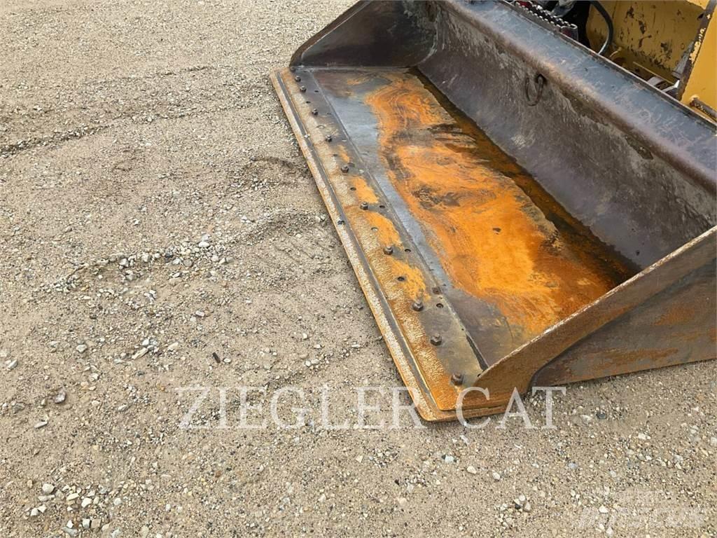 CAT 259D3 履带式装载机