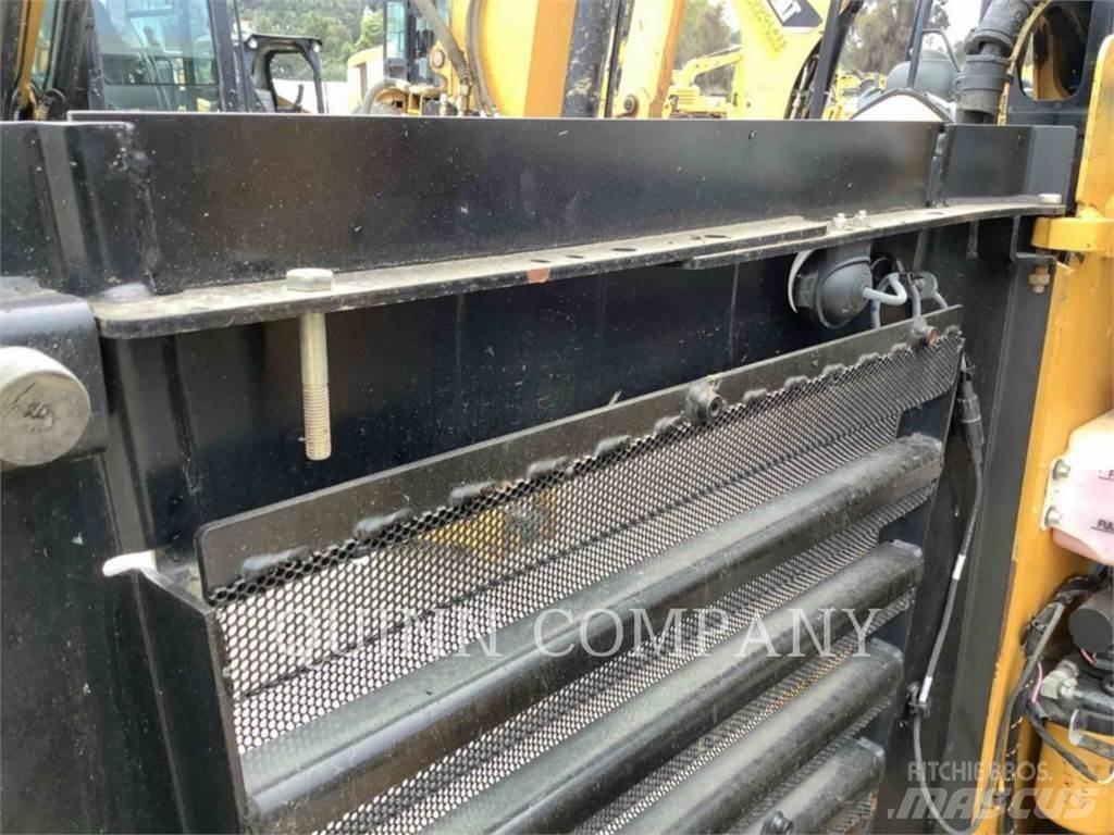 CAT 259D3 滑移装载机