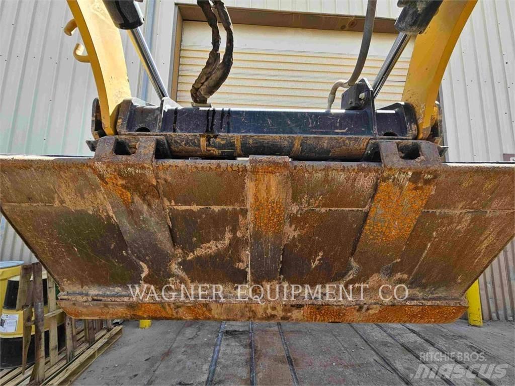 CAT 259D3 履带式装载机