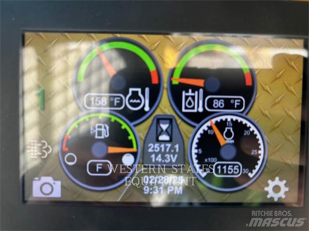 CAT 259D3 滑移装载机