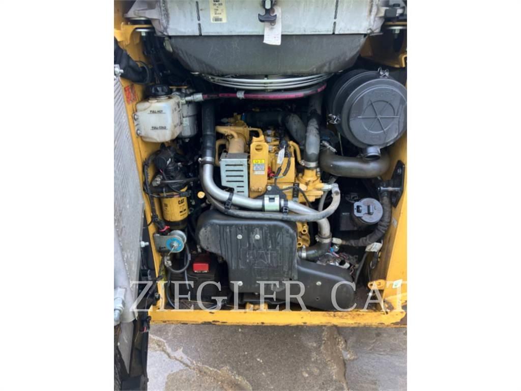 CAT 259D3 履带式装载机