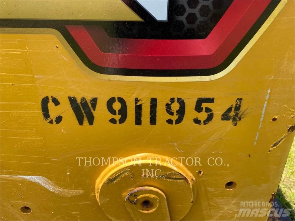 CAT 259D3 履带式装载机