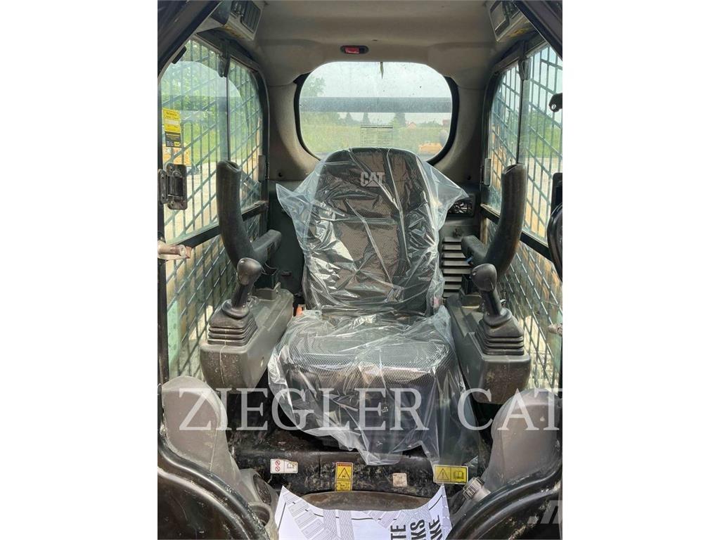 CAT 259D3 履带式装载机