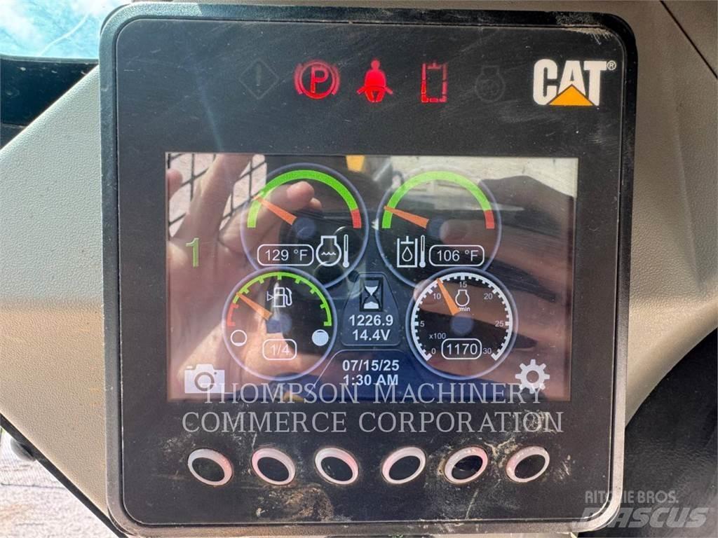 CAT 259D3 履带式装载机