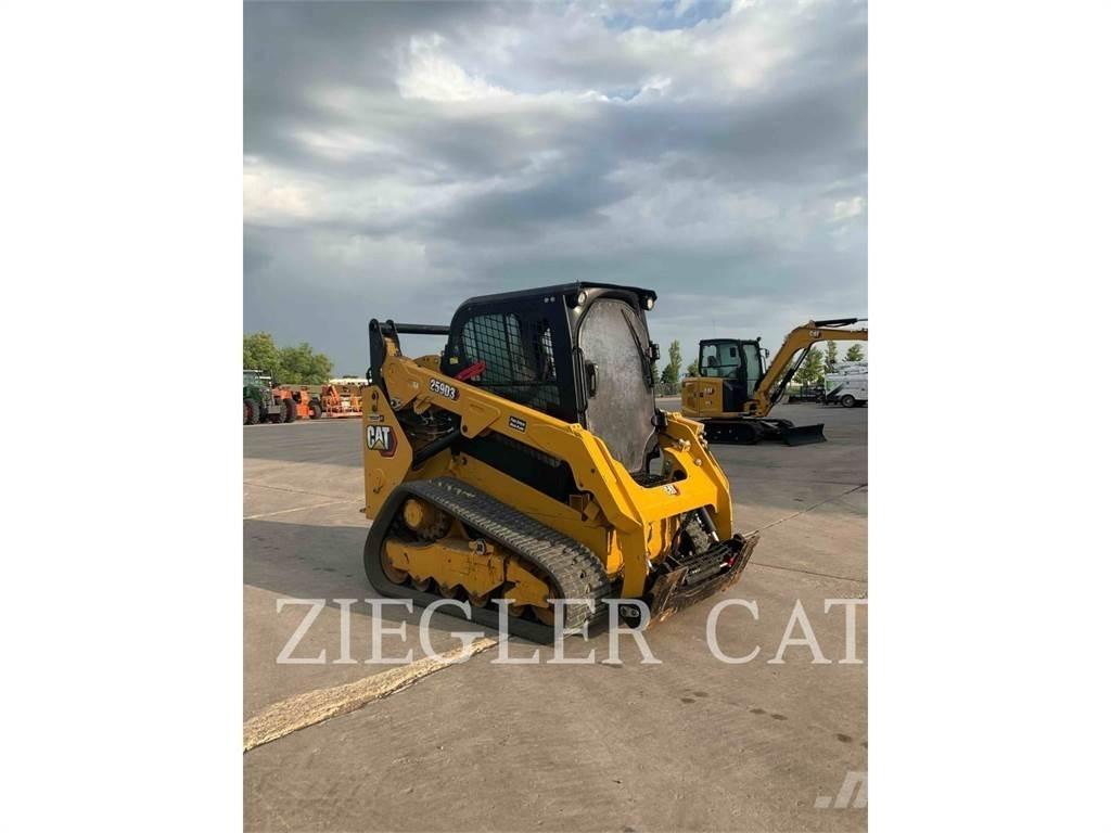 CAT 259D3 履带式装载机