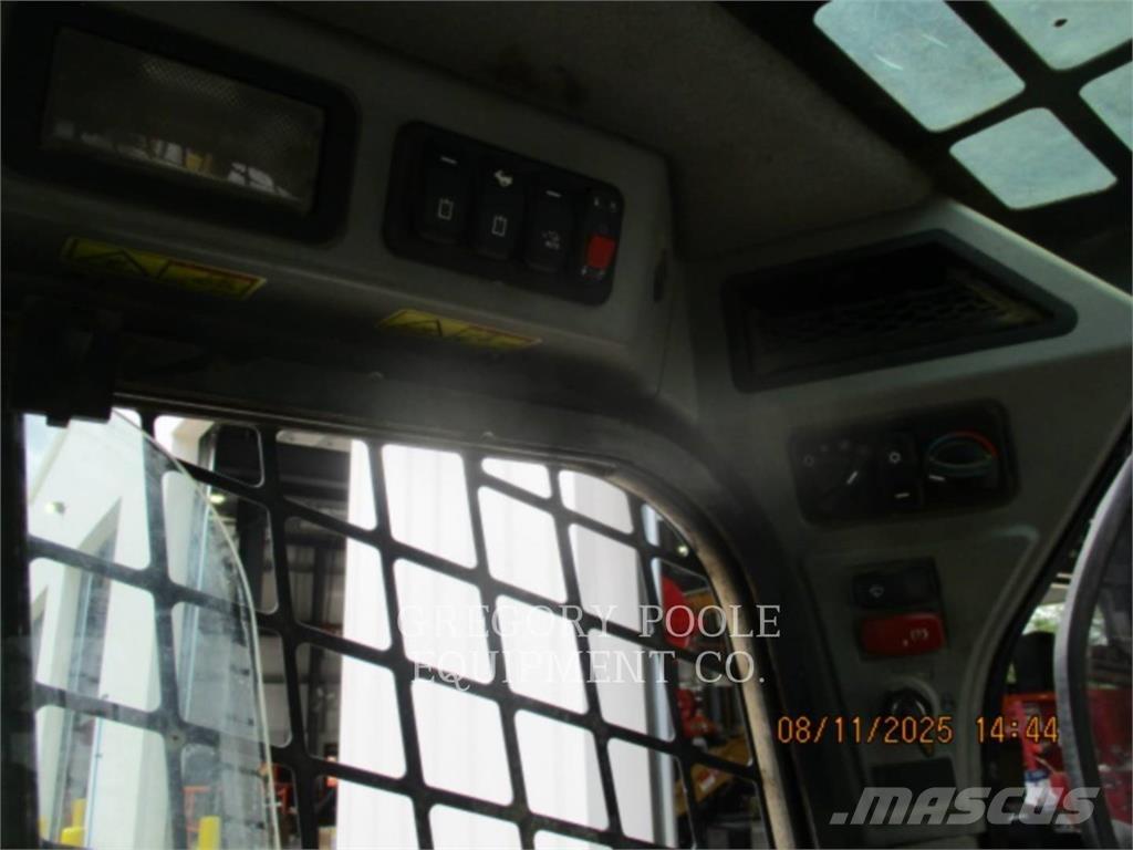 CAT 259D3 履带式装载机