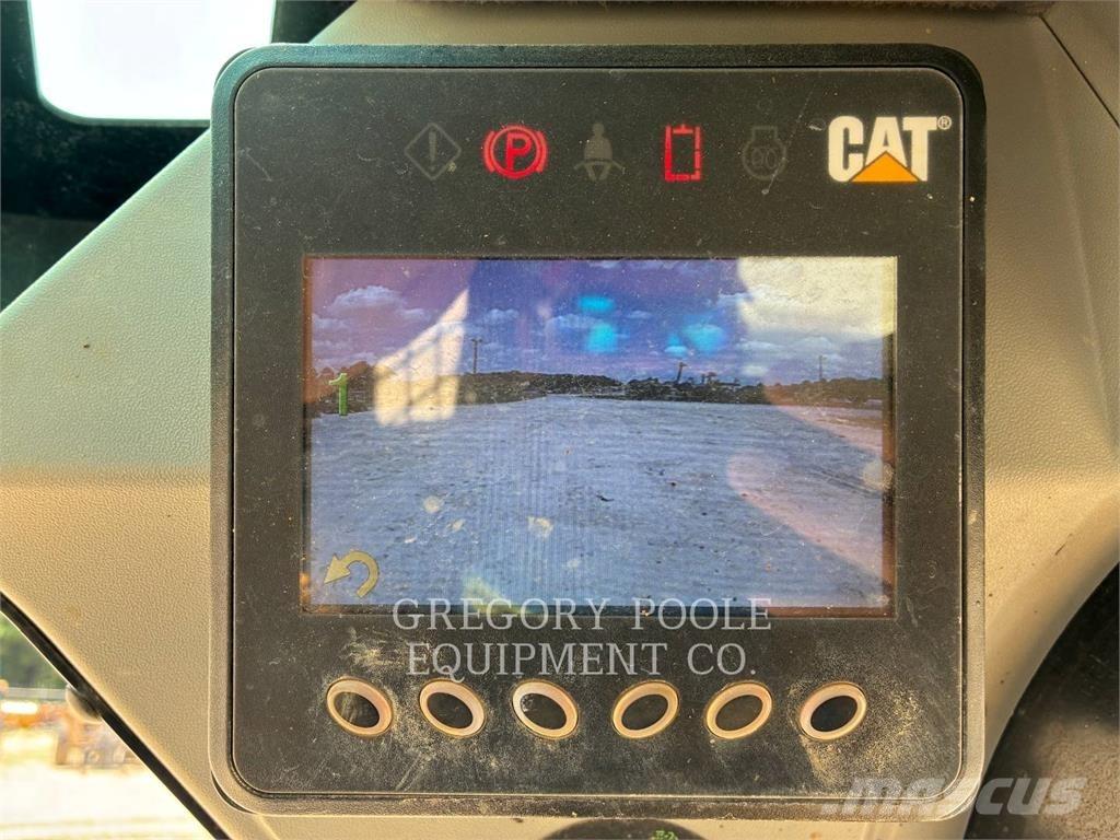 CAT 259D3 履带式装载机