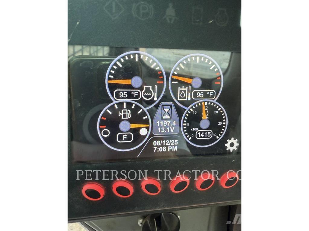 CAT 259D3 滑移装载机