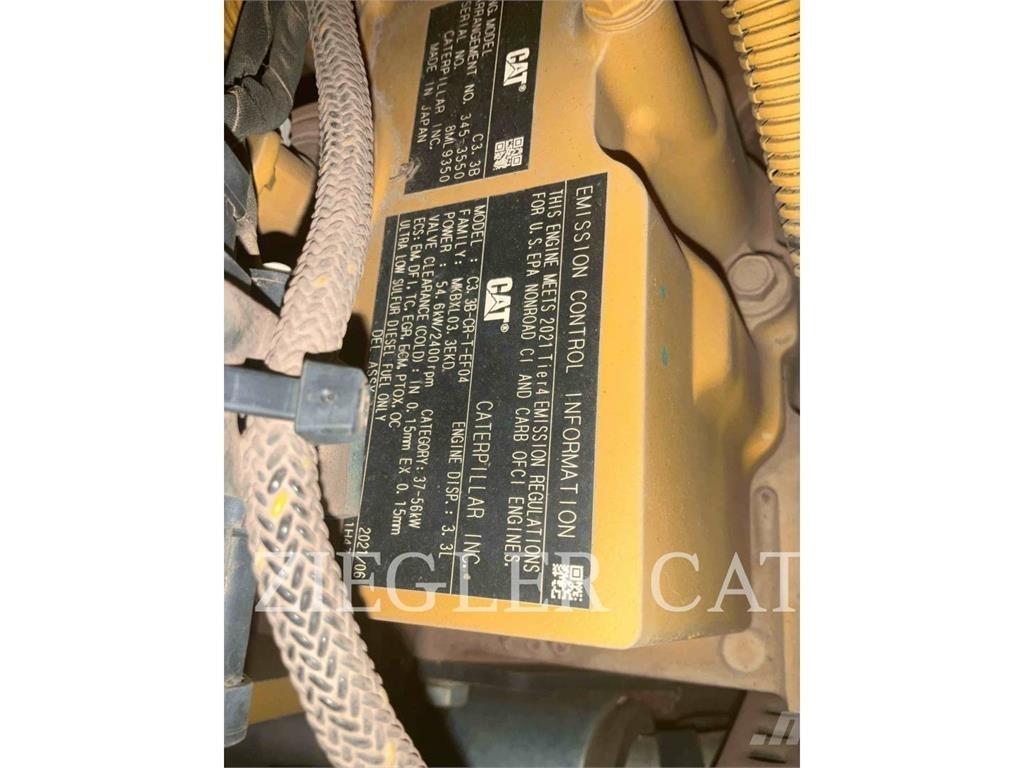 CAT 259D3 履带式装载机