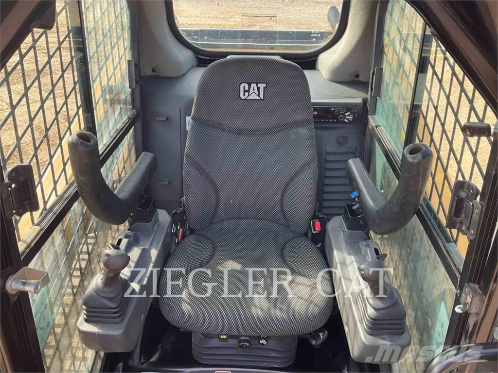 CAT 259D3 履带式装载机