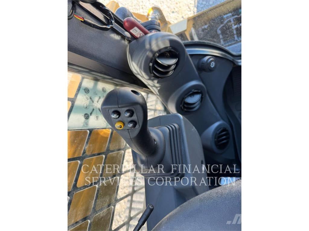 CAT 259D3 履带式装载机