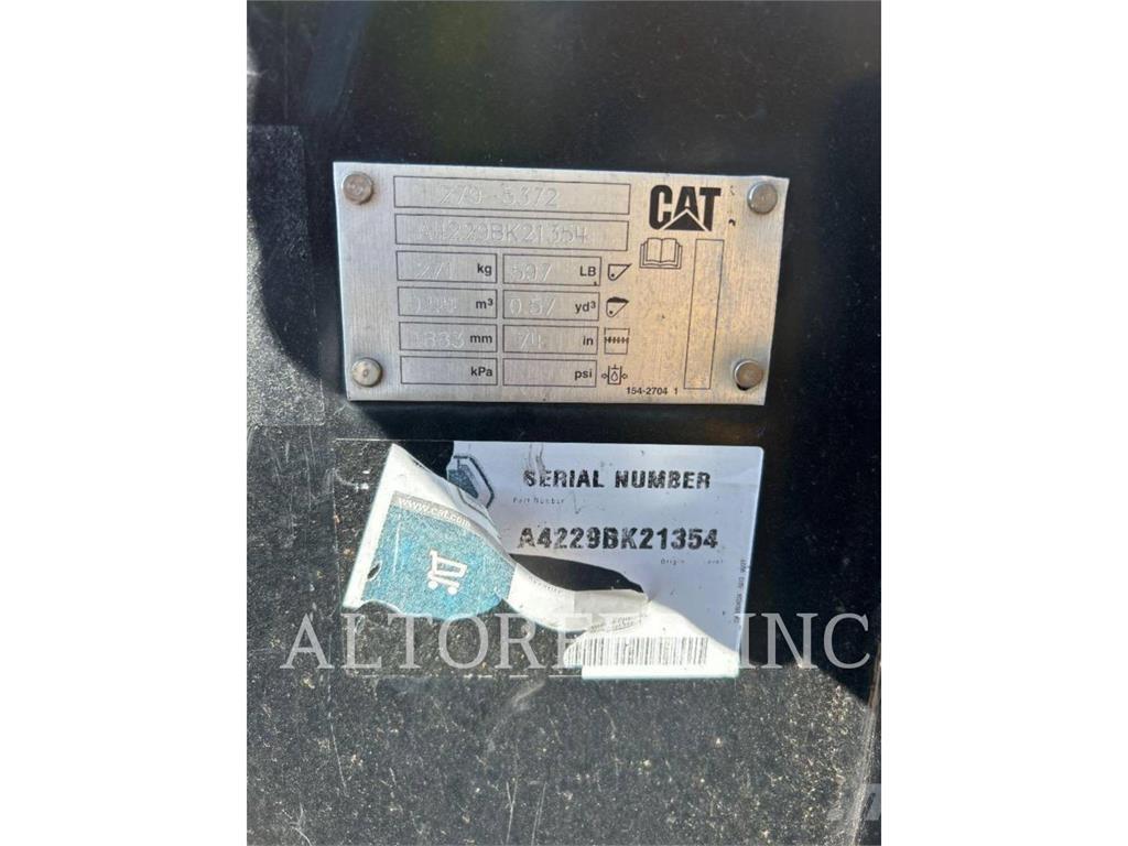 CAT 259D3 滑移装载机