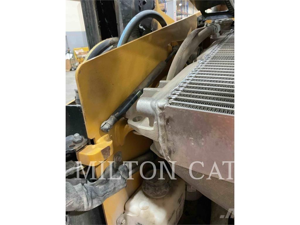 CAT 259D3 履带式装载机