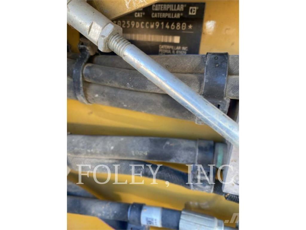 CAT 259D3 履带式装载机