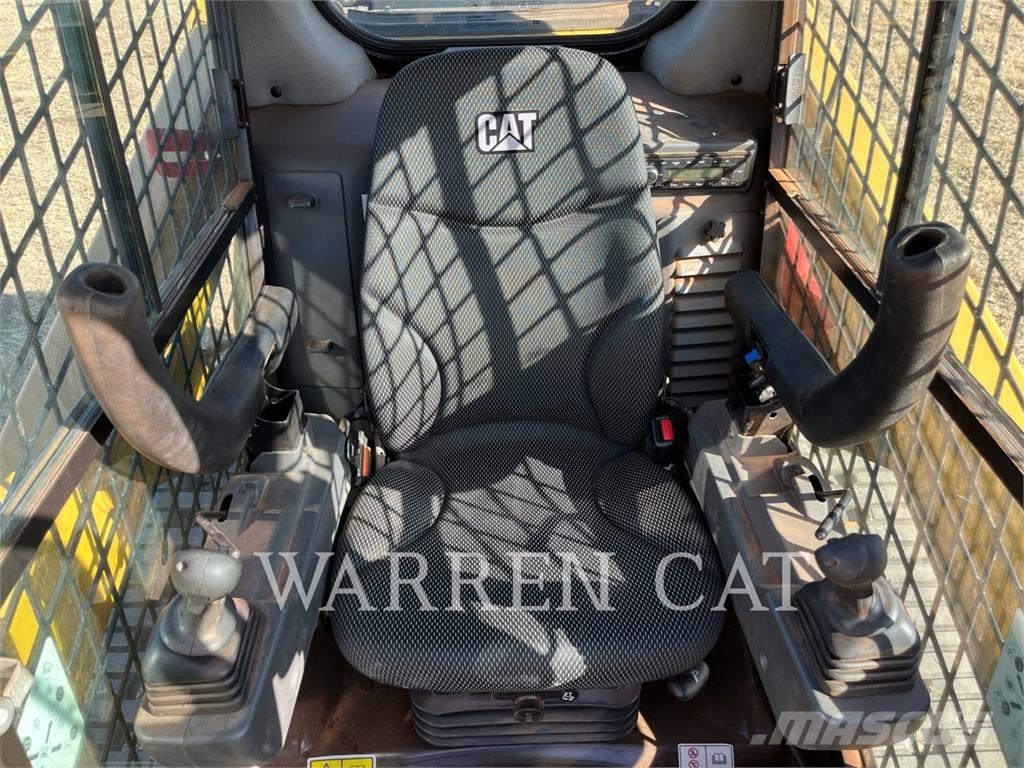 CAT 259D3 C3H2 履带式装载机