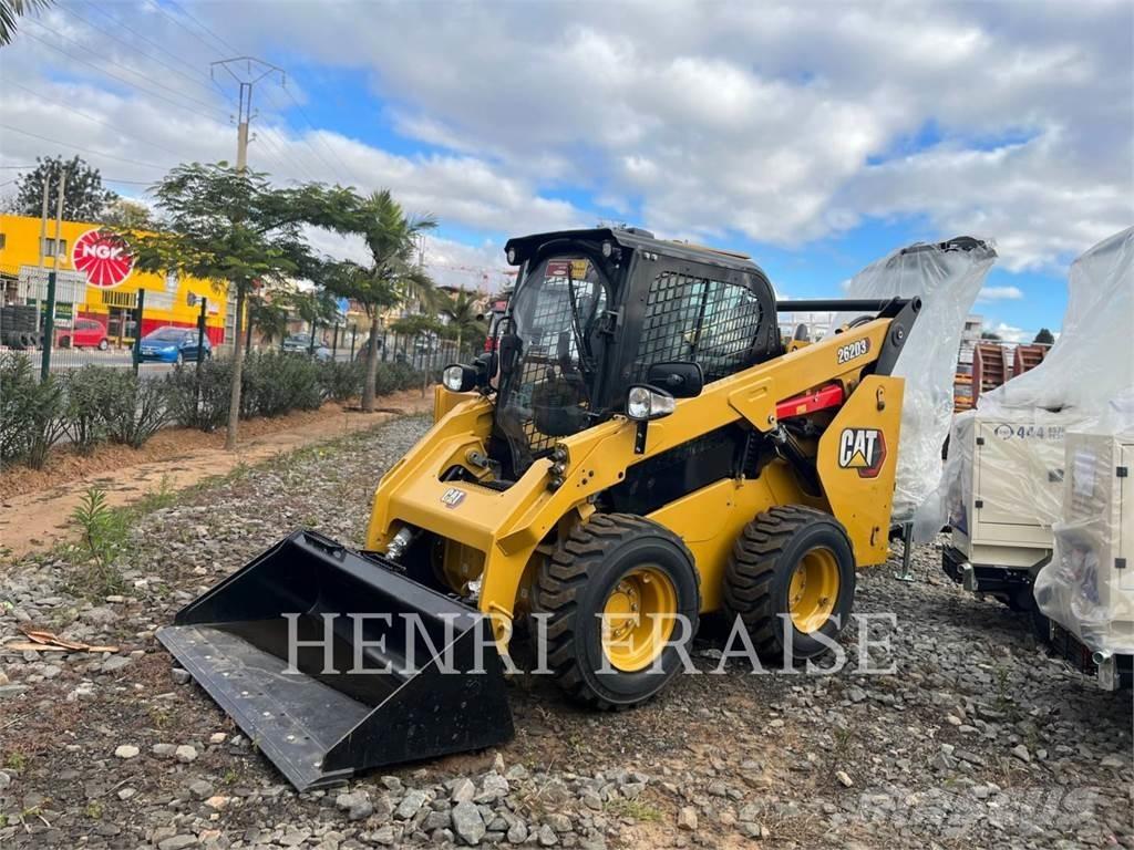 CAT 262 D 滑移装载机