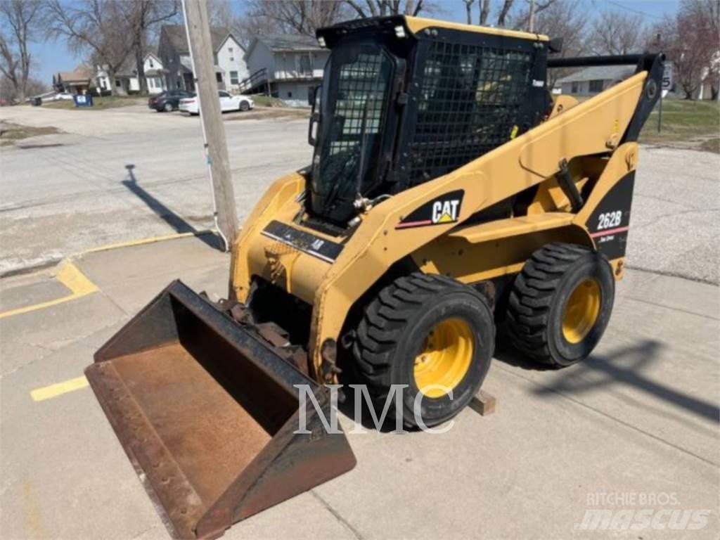 CAT 262B 滑移装载机