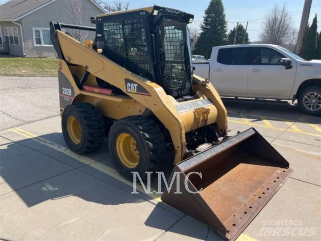 CAT 262B 滑移装载机