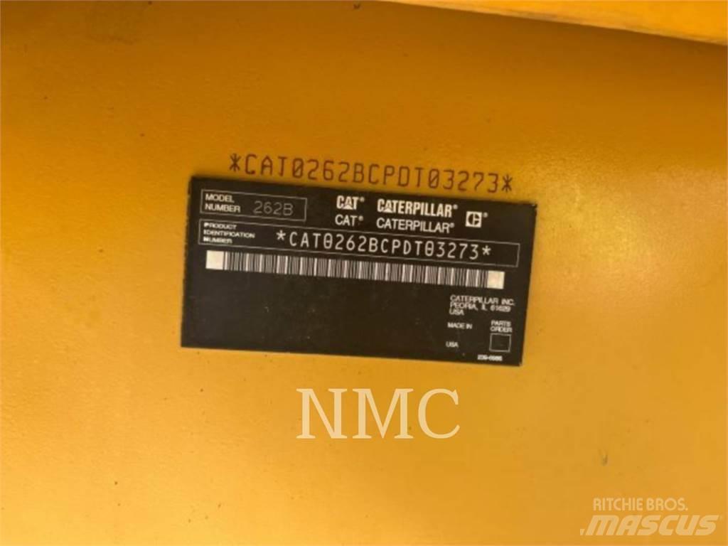 CAT 262B 滑移装载机