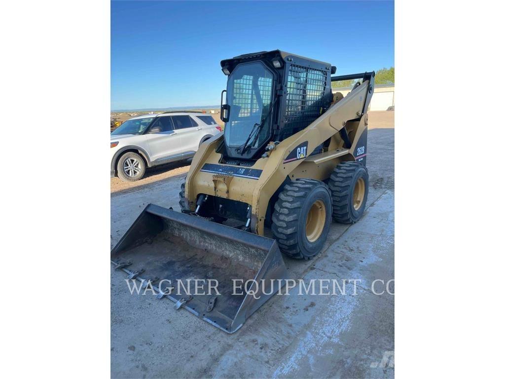 CAT 262B 滑移装载机