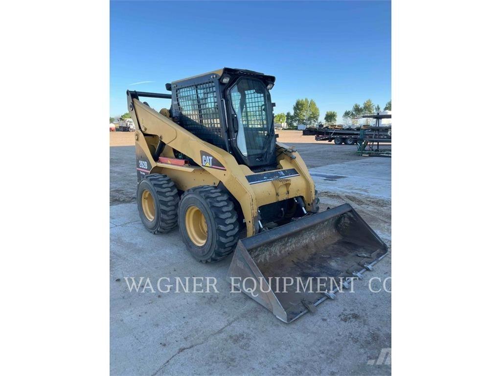 CAT 262B 滑移装载机