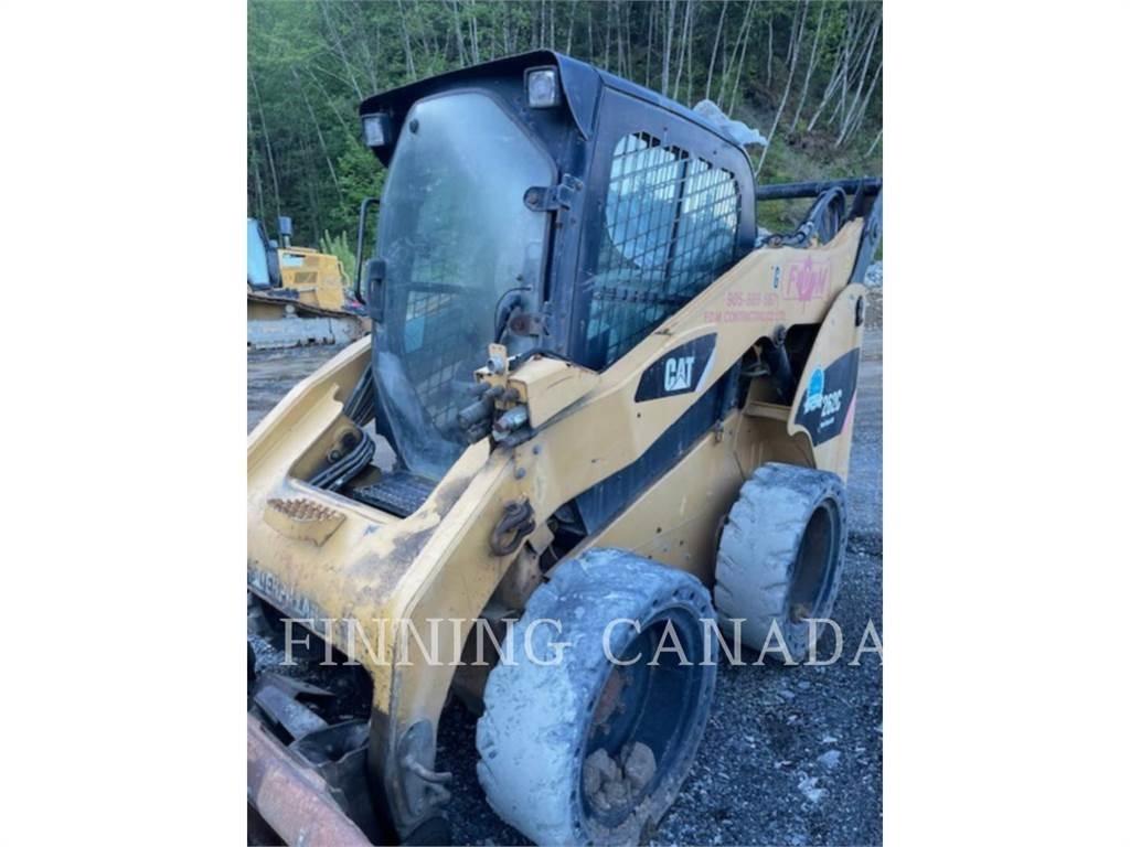 CAT 262C 滑移装载机