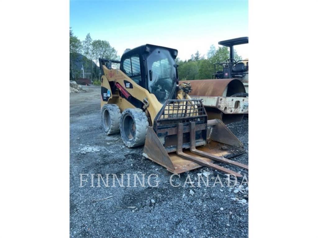 CAT 262C 滑移装载机
