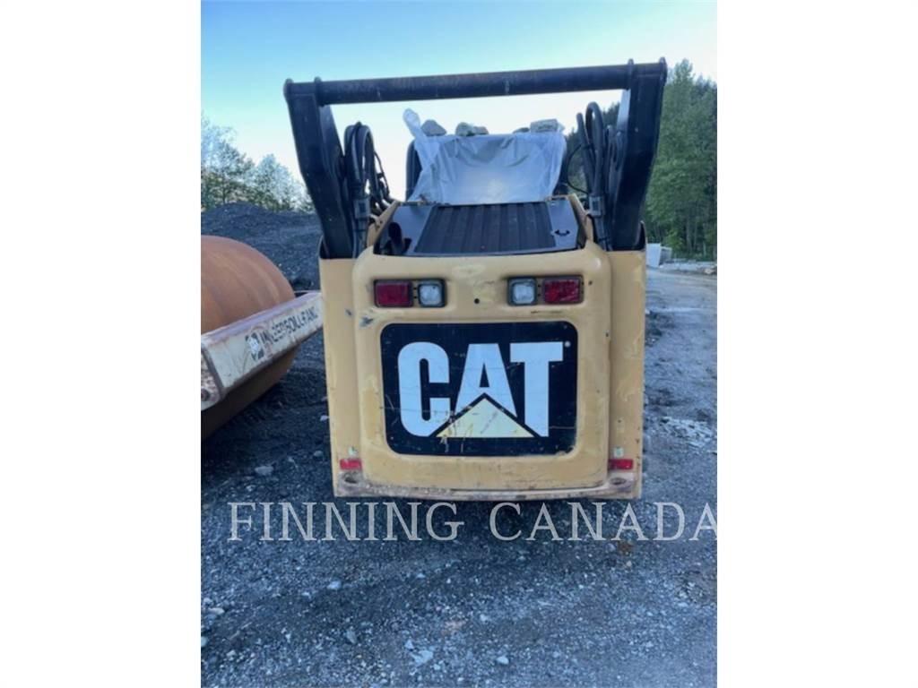 CAT 262C 滑移装载机