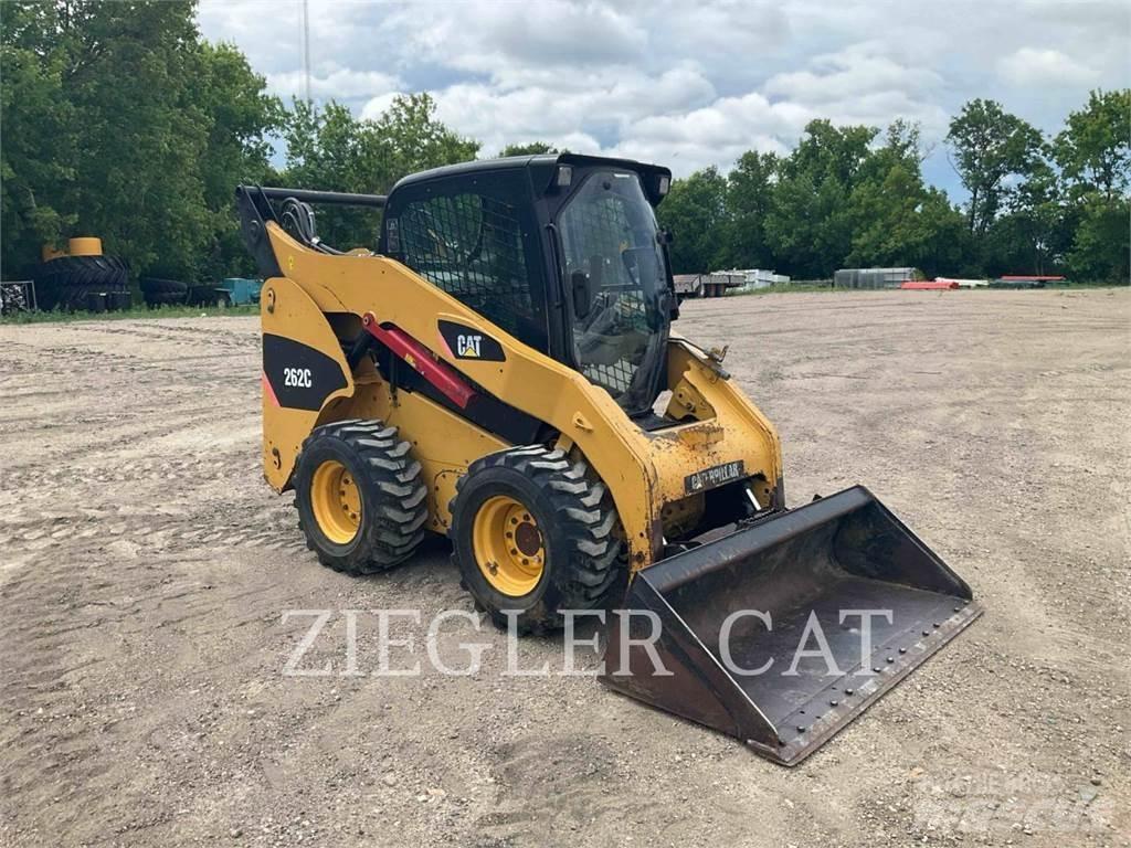 CAT 262C 滑移装载机