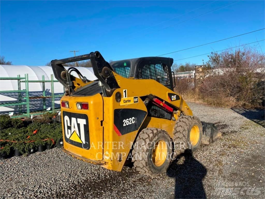 CAT 262C2 滑移装载机