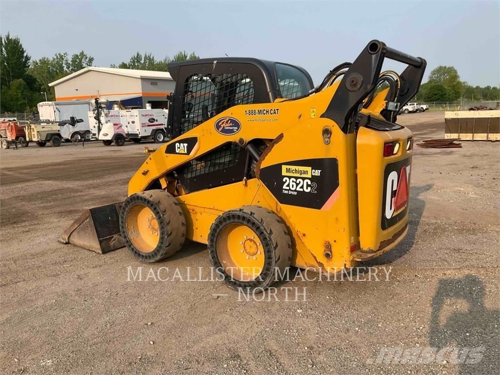 CAT 262C2 滑移装载机