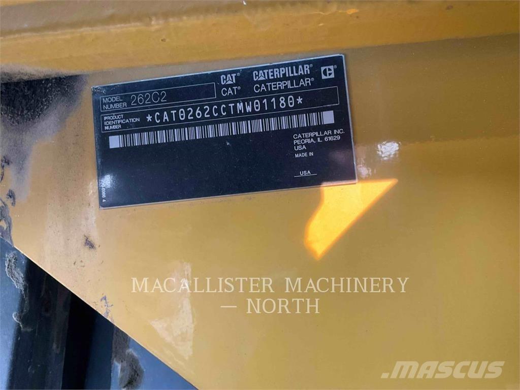 CAT 262C2 滑移装载机