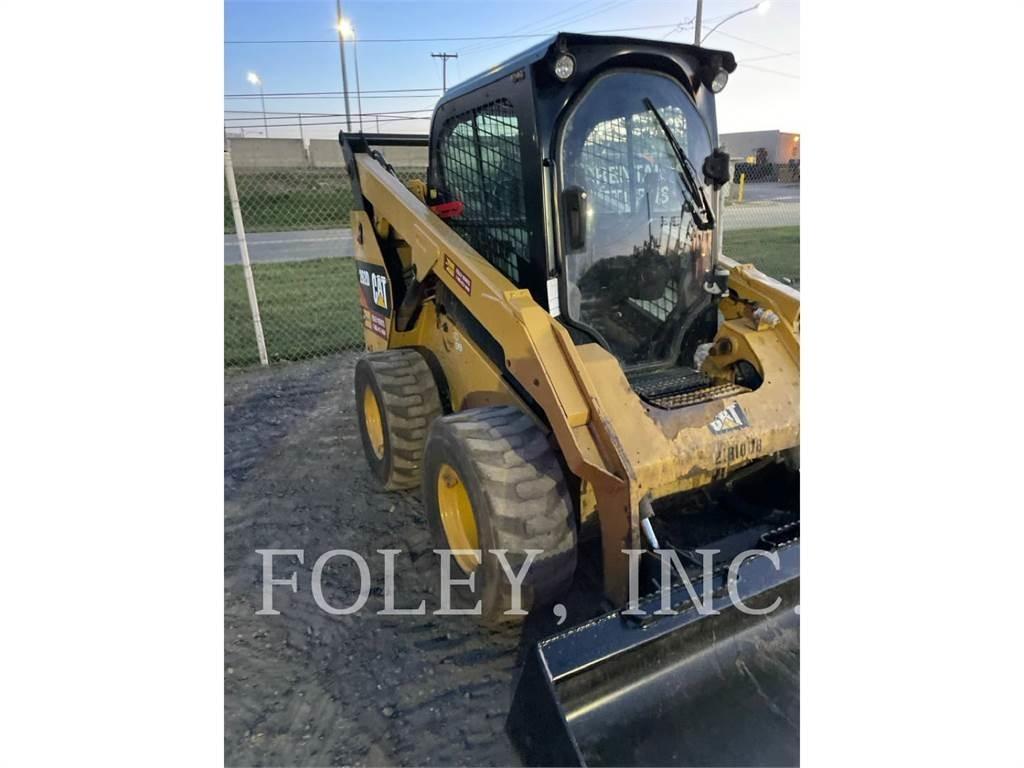 CAT 262D 滑移装载机