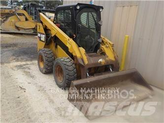 CAT 262D 滑移装载机