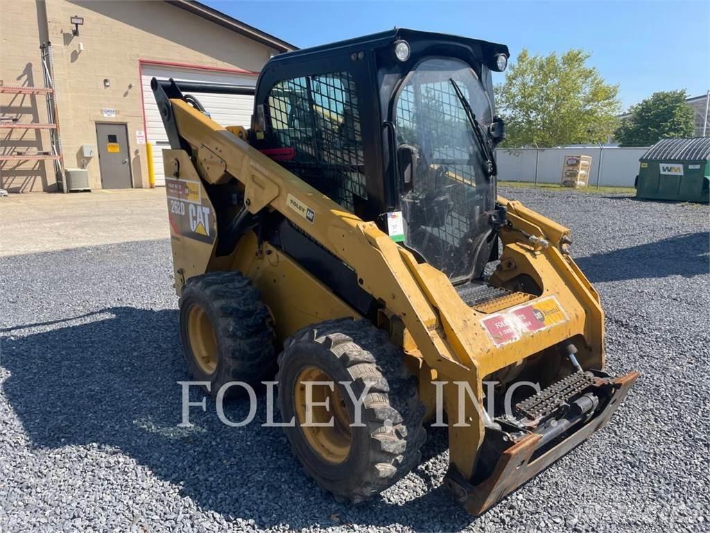 CAT 262D 滑移装载机