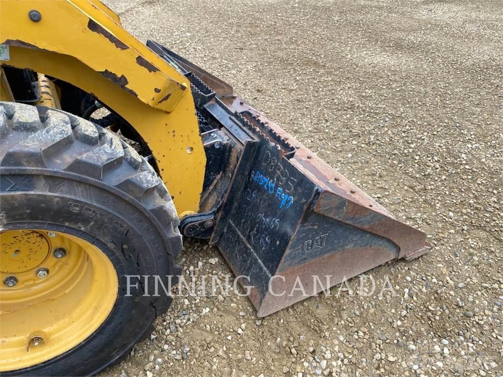 CAT 262D 滑移装载机