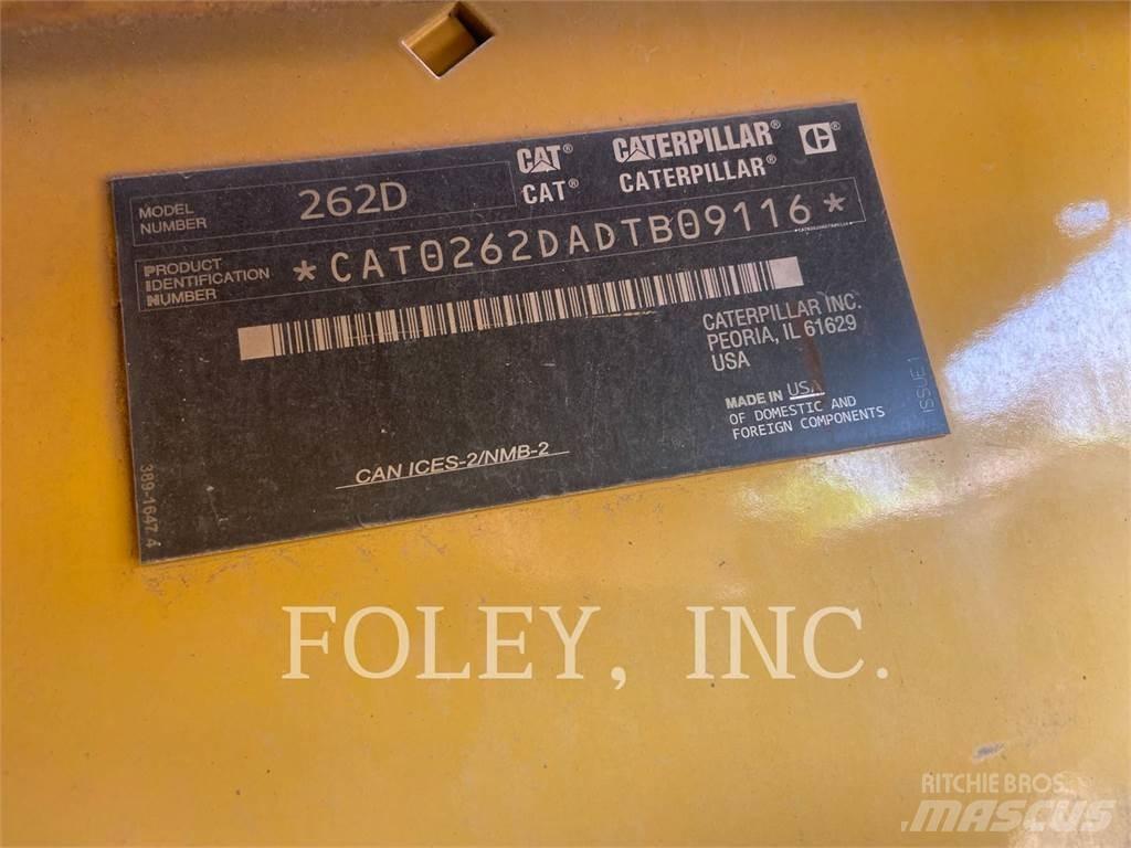CAT 262D 滑移装载机