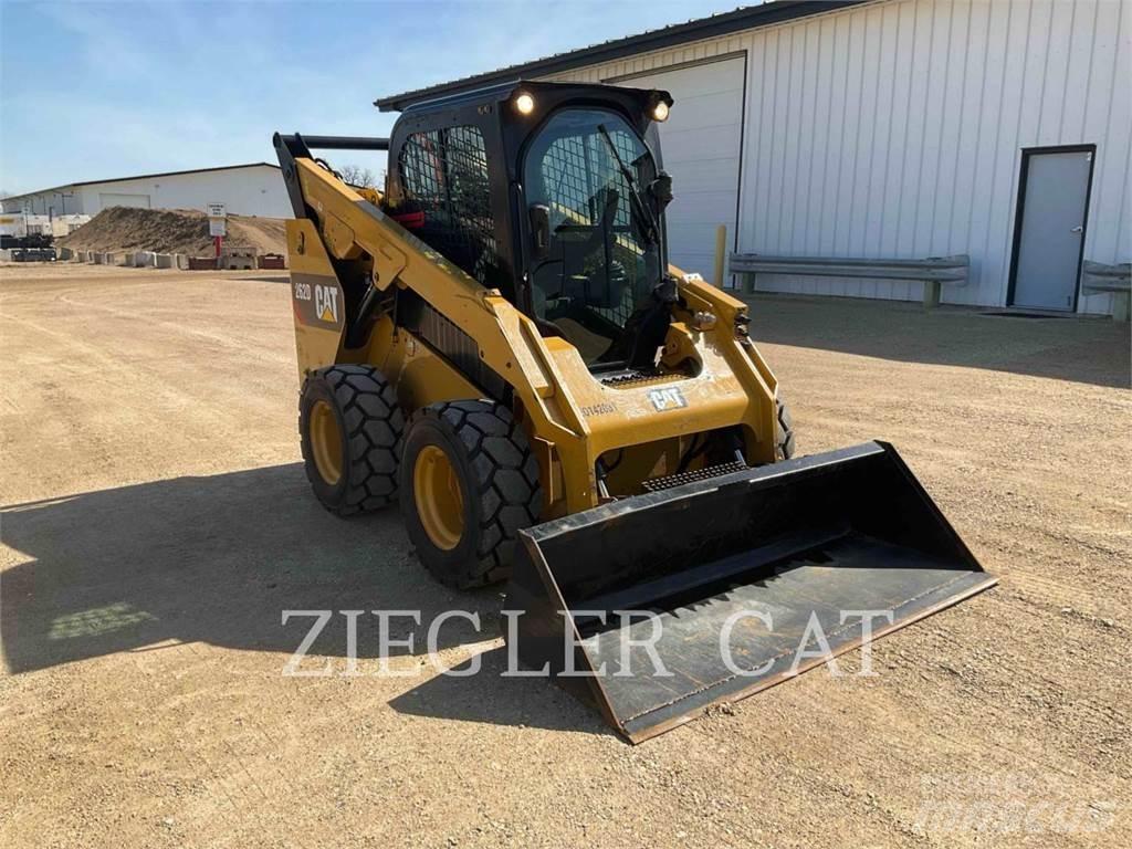 CAT 262D 滑移装载机