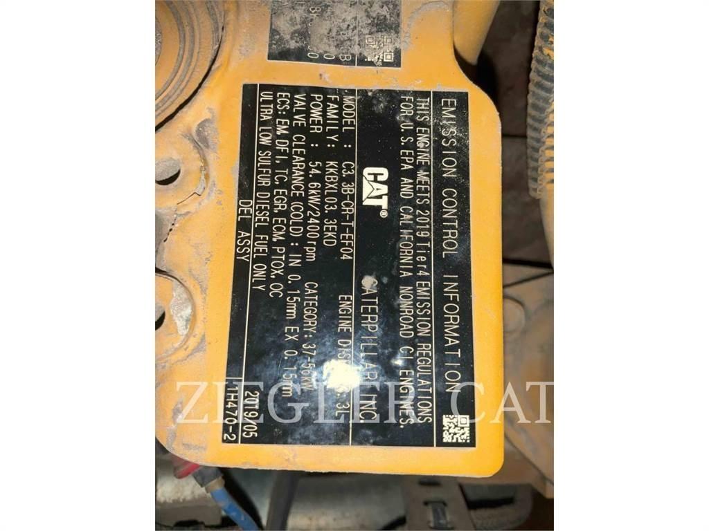 CAT 262D 滑移装载机