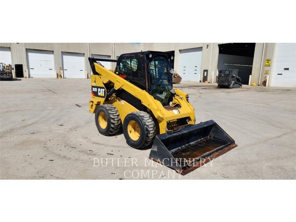CAT 262D 滑移装载机