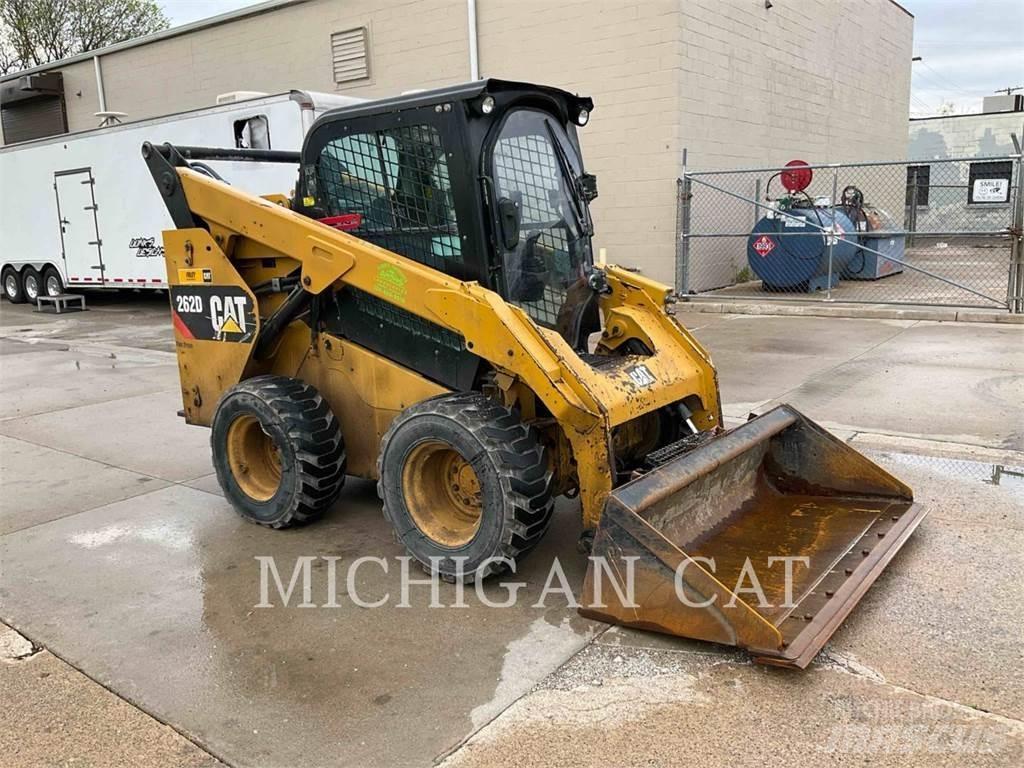 CAT 262D 滑移装载机